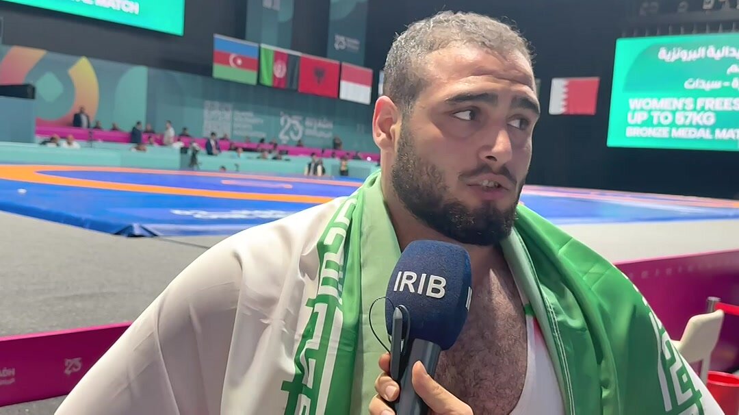 ویدیو | فردین هدایتی، قهرمان کشتی: مدال طلایم را به امام زمان (عج) تقدیم می‌کنم