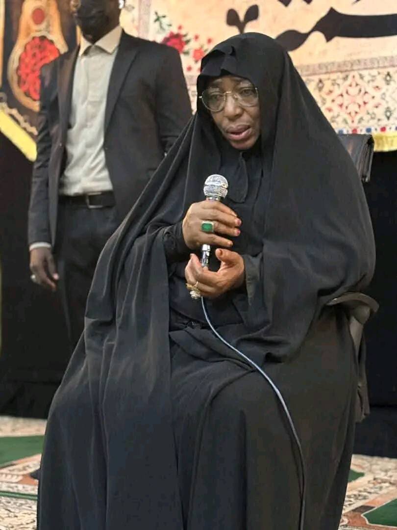 အာယာသွလ္လာဟ် ရှိက်ခ် ဇက်ဇကီ ၏ ဇနီး မှ တီဟီရန် မြို့ တွင် သခင်မကြီး ဇဲဟ်ရာ (စ.အ) ၏ရှဟာဒသ် မဂျ်လစ် တွင် တရားဟောကြား ။ ။ Photos