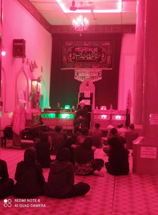 ပြည် မြို့ မဂို ရှီအဟ် မတ်စ်ဂျစ်ဒ်  တွင် နိုဝင်ဘာလ ၁၉ ရက်နေ့တွင် ပြုလုပ်သည့် သခင်မကြီး ဖွာတွေမဟ် ဇဲဟ်ရာ (စ.အ) ၏ ရှဟာဒသ် မဂျ်လစ်  ။ ။ Photos