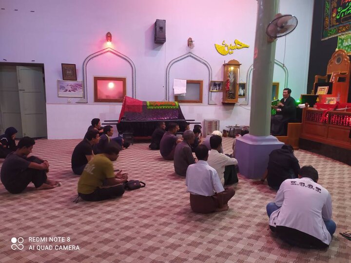 ပြည် မြို့ မဂို ရှီအဟ် မတ်စ်ဂျစ်ဒ်  တွင် နိုဝင်ဘာလ ၁၉ ရက်နေ့တွင် ပြုလုပ်သည့် သခင်မကြီး ဖွာတွေမဟ် ဇဲဟ်ရာ (စ.အ) ၏ ရှဟာဒသ် မဂျ်လစ်  ။ ။ Photos