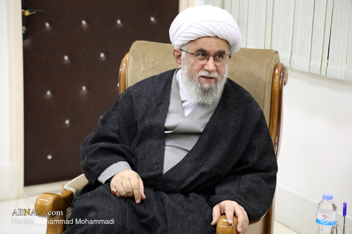 Photos: Representative of Qom's people in Islamic Consultative Assembly meets with Ayatollah Ramezani