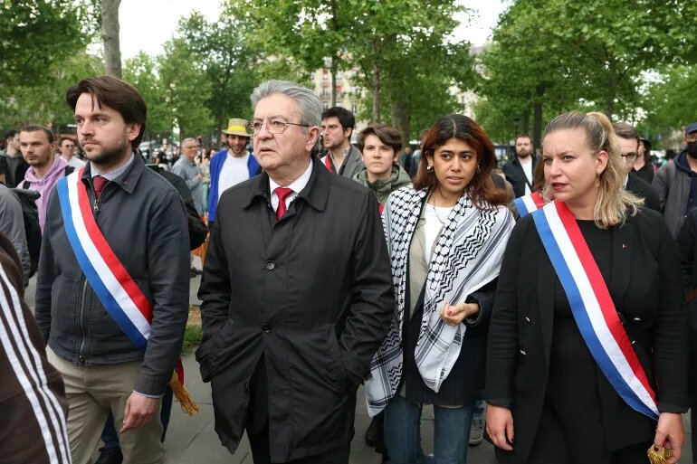 پژوهشی جدید از رشد تشدد دینی در میان جوانان مسلمان فرانسه خبر می‌دهد