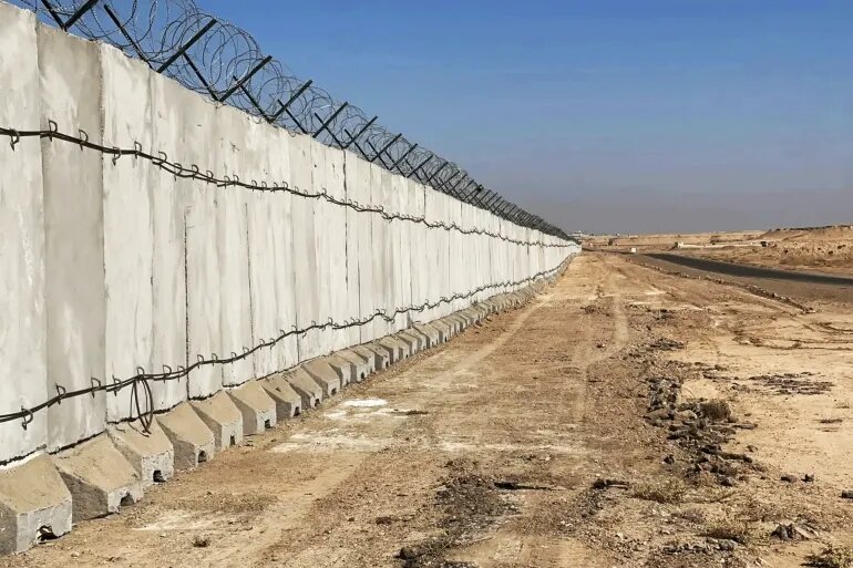 دیوار بتنی مرزی عراق و سوریه در چه مرحلهای قرار دارد؟
