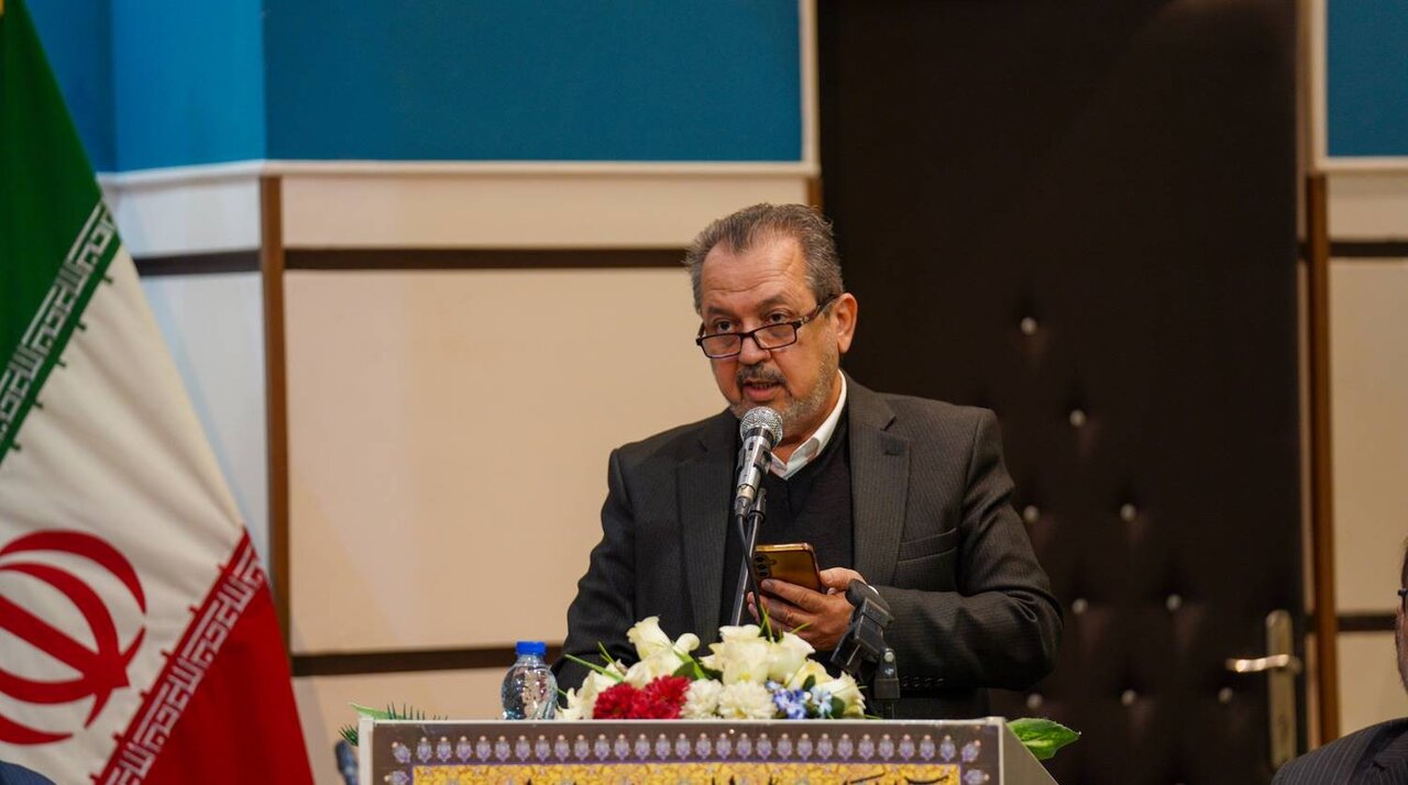 علامه بهابادی یزدی، با پیوند دادن حوزه‌های علمیه عراق و ایران، تاثیر قابل توجهی در تعمیق علم و دانش ایجاد کرد