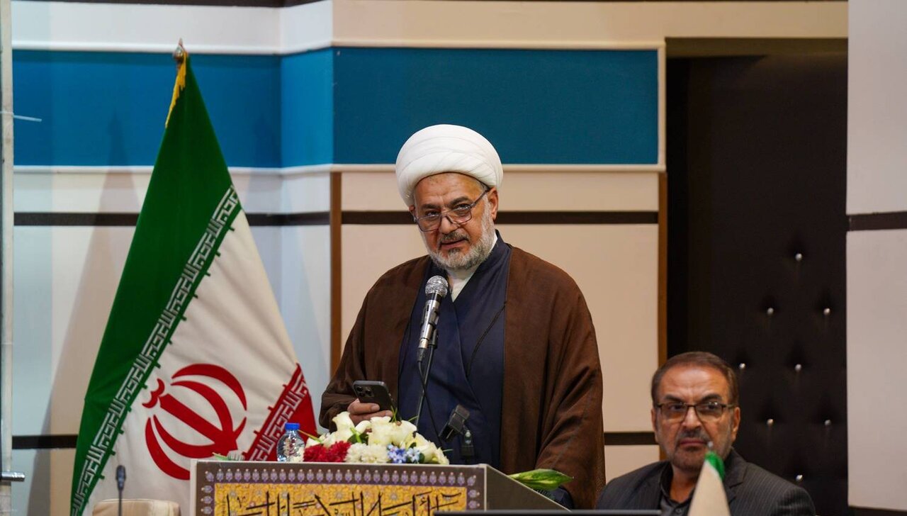 علامه بهابادی، یکی از علمای برجسته شیعه بود