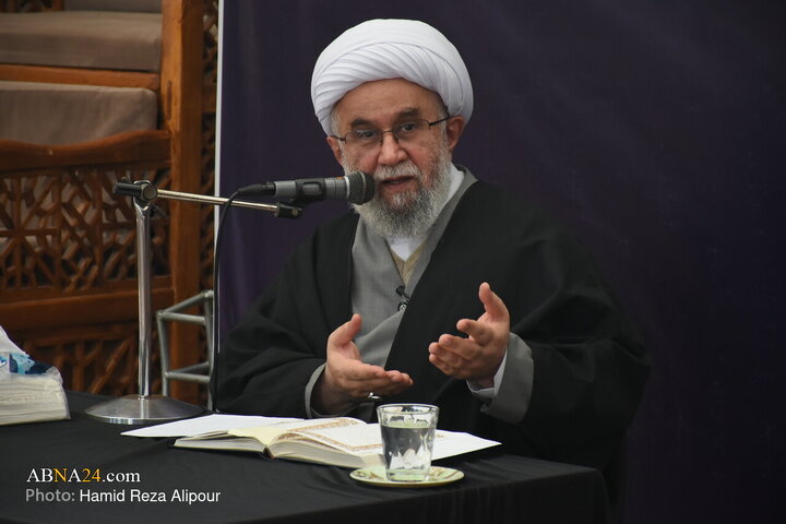 سلسله جلسات «انسان اخلاقی در دعای مکارم الاخلاق امام سجاد(ع)» در رشت