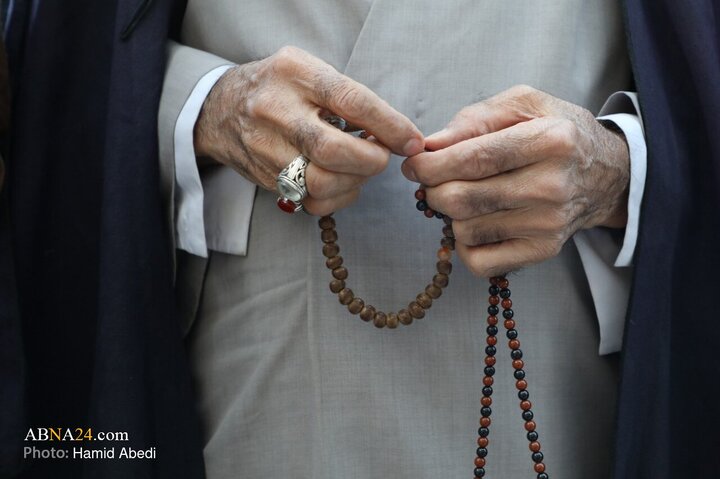 اقامه نماز طلب باران در مسجد مقدس جمکران