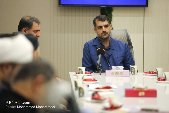 Informe fotográfico | Fotos: el representante de la gente de Qom en la Asamblea Consultiva Islámica visita la Agencia de Noticias Internacional AhlulBayt (ABNA)