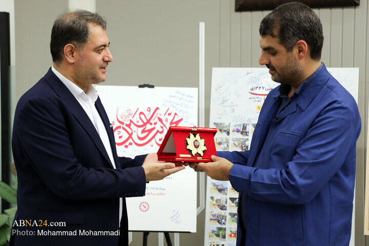 Informe fotográfico | Fotos: el representante de la gente de Qom en la Asamblea Consultiva Islámica visita la Agencia de Noticias Internacional AhlulBayt (ABNA)