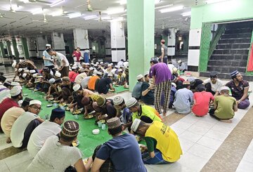 ဒေါပုံမြို့နယ် နွယ်အေးစွန္နီဂျာမဗလီကြီး ၏ မဒရ်စဟ်အဗ်ဒွလ်မသီးန် ကျောင်းသားများ အတွက် ထမင်း အလှူ  ။ ။ Photos