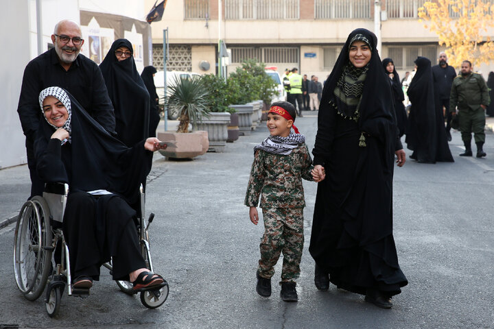 Imam Khamenei attends first night of mourning ceremony for Hazrat Zahra