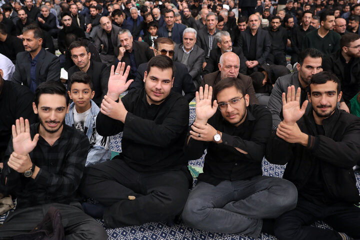 Imam Khamenei attends first night of mourning ceremony for Hazrat Zahra