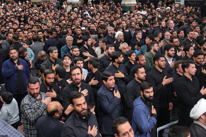 Imam Khamenei attends first night of mourning ceremony for Hazrat Zahra