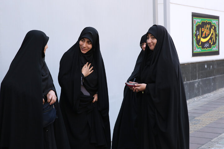 Imam Khamenei attends first night of mourning ceremony for Hazrat Zahra