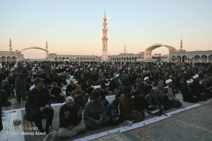 Photos: Praying for rain in Jamkaran Mosque