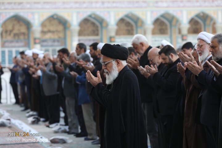 Photos: Praying for rain in Jamkaran Mosque