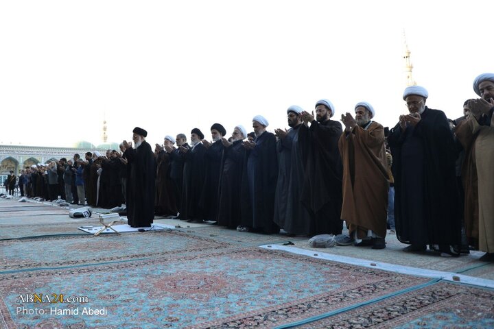 Photos: Praying for rain in Jamkaran Mosque