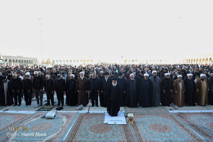 Photos: Praying for rain in Jamkaran Mosque