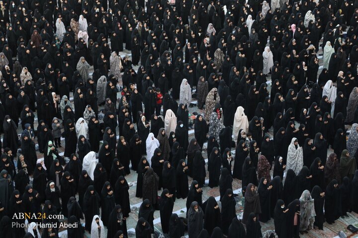 Photos: Praying for rain in Jamkaran Mosque