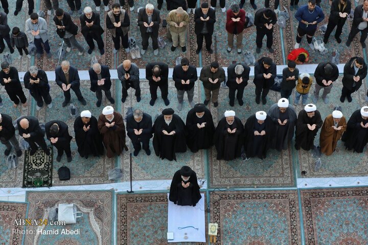 Photos: Praying for rain in Jamkaran Mosque