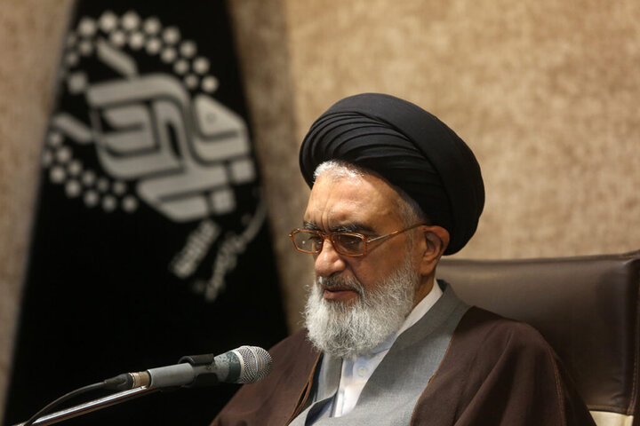 Photos: Iranian martyrs' family meet with Custodian of Hazrat Masoumeh holy shrine