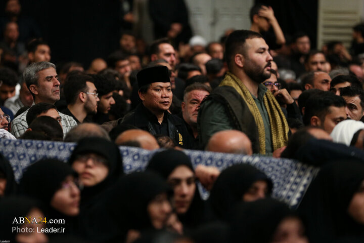 Informe fotográfico | Primera noche de duelo en las vísperas fatimíes con la presencia del Líder de la Revolución