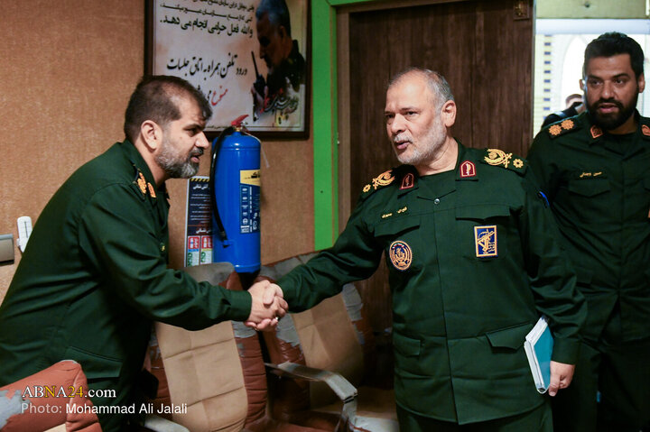 اولین نشست خبری فرمانده سپاه امام علی‌بن‌ ابیطالب علیه‌السلام سرتیپ پاسدار فتح‌الله جمیری چهارشنبه ۲۸ آبان ۱۴۰۴ با موضوع گرامیداشت هفته بسیج در مرکز فرهنگی ۳۱۳ برگزار شد.