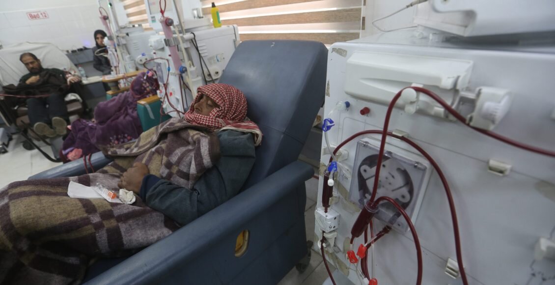 1,000 patients in Gaza die while waiting for treatment abroad