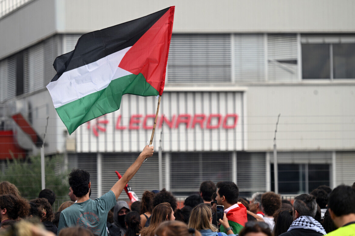 اطالوی تنظیمیں اسرائیل کو ہتھیار فراہم کرنے والے معاہدے روکنے کے لیے عدالت پہنچ گئیں