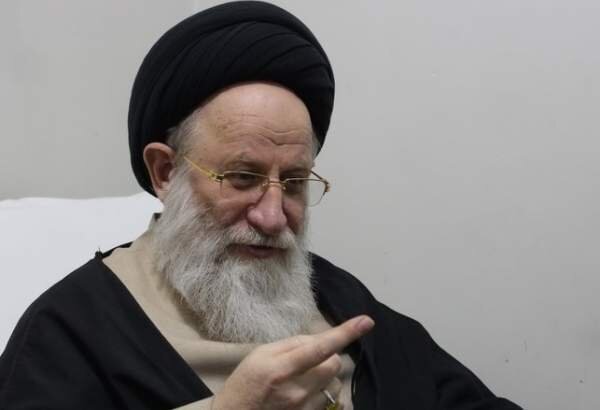 Ayatollah Golpaygani: Prophet Muhammad Honored with Great Moral Character