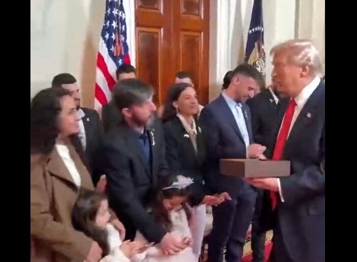 Video | Gedung Putih Anugerah Pembunuh, Abai Mangsa Dalam Kontra Nyata