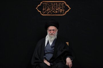 Usiku wa Kwanza wa Maombolezo ya Kuadhimisha Shahada ya Bibi Fatimah (a.s), Kwa Uongozi wa Kiongozi wa Mapinduzi ya Kiislamu Ayatollah Khamenei +Picha