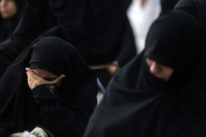 تقرير مصور/ مراسم عزاء السيدة فاطمة الزهراء (ع) الخاصة بالسيدات في قم