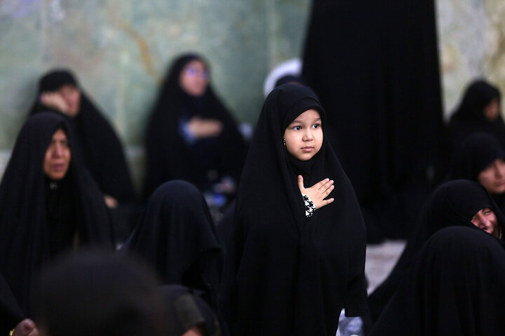 تقرير مصور/ مراسم عزاء السيدة فاطمة الزهراء (ع) الخاصة بالسيدات في قم