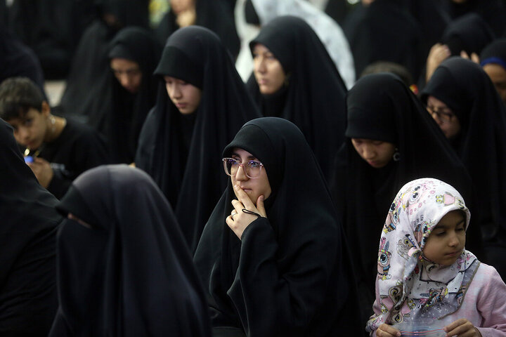 تقرير مصور/ مراسم عزاء السيدة فاطمة الزهراء (ع) الخاصة بالسيدات في قم