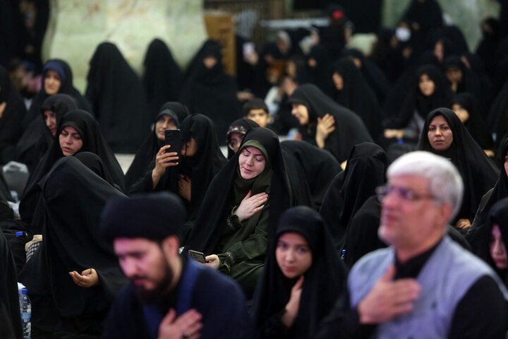 تقرير مصور/ مراسم عزاء السيدة فاطمة الزهراء (ع) الخاصة بالسيدات في قم