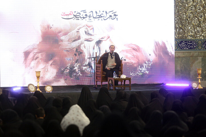 تقرير مصور/ مراسم عزاء السيدة فاطمة الزهراء (ع) الخاصة بالسيدات في قم