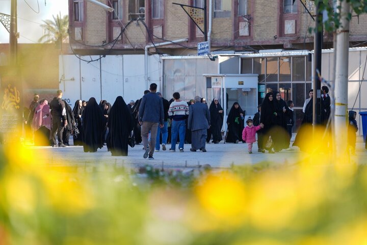 تقرير مصور/ حرم الإمامين العسكريين (ع) يشهد جماهير غفيرة في مناسبة استشهاد السيدة "فاطمة الزهراء" (ع)