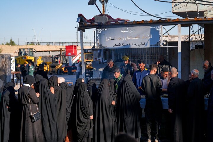 تقرير مصور/ حرم الإمامين العسكريين (ع) يشهد جماهير غفيرة في مناسبة استشهاد السيدة "فاطمة الزهراء" (ع)