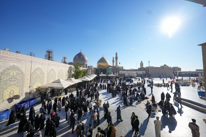 تقرير مصور/ حرم الإمامين العسكريين (ع) يشهد جماهير غفيرة في مناسبة استشهاد السيدة "فاطمة الزهراء" (ع)