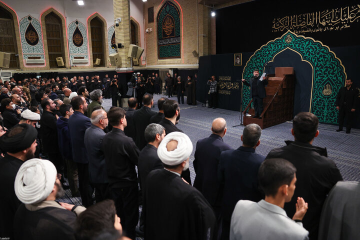 دسته عزای شهادت حضرت فاطمه زهرا (س) با حضور آیت‌الله وحیدخراسانی