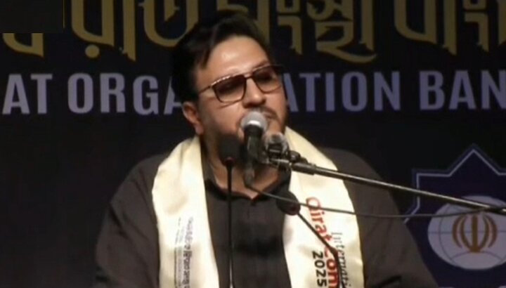 ویدیو | تلاوت زیبای حامد شاکرنژاد در میان استقبال کم‌نظیر مشتاقان قرآن کریم در بنگلادش