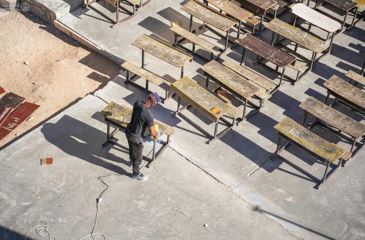 تقرير مصور/ مشاهد عن فعاليات حملة "عليٌّ أبونا" لصيانة وتجهيز المقاعد الدراسية في أرياف النجف الأشرف