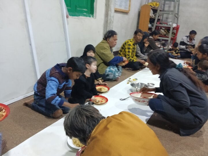 တောင်ကြီး ရှီအဟ် အေမာမ်ဘာရာ တွင် သခင်မကြီး ဖွာတွေမဟ် ဇဲဟ်ရာ (စ.အ) ၏ ရှဟာဒသ် မဂျ်လစ် ပြုလုပ်  ။ ။ Photos