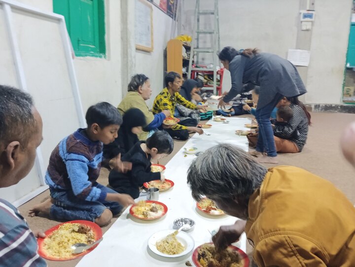 တောင်ကြီး ရှီအဟ် အေမာမ်ဘာရာ တွင် သခင်မကြီး ဖွာတွေမဟ် ဇဲဟ်ရာ (စ.အ) ၏ ရှဟာဒသ် မဂျ်လစ် ပြုလုပ်  ။ ။ Photos