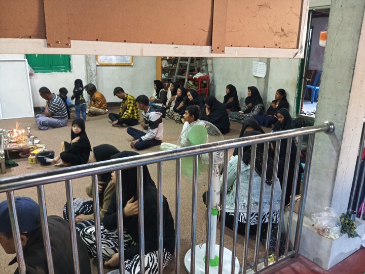 တောင်ကြီး ရှီအဟ် အေမာမ်ဘာရာ တွင် သခင်မကြီး ဖွာတွေမဟ် ဇဲဟ်ရာ (စ.အ) ၏ ရှဟာဒသ် မဂျ်လစ် ပြုလုပ်  ။ ။ Photos