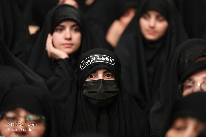 “Rapora Wêneyên| Merasima şevê şehîdbûna Fatîma Zehra (s.x) di Huseyniyeya Îmam Xemeynî (ra) de”