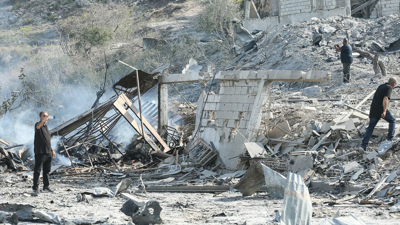 যুদ্ধবিরতি লঙ্ঘন করে দক্ষিণ লেবাননে নতুন করে ইসরায়েলের হামলা।