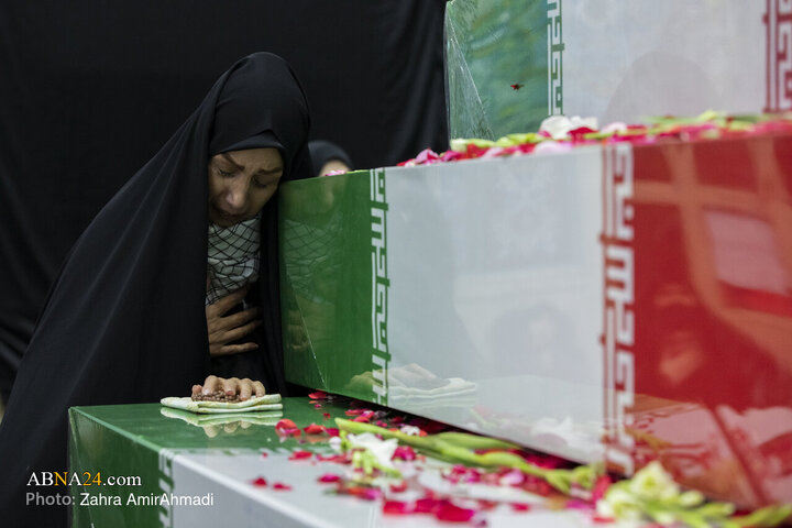 آیین وداع با پیکر‌های مطهر ۱۰۰ شهید گمنام در موزه ملی انقلاب اسلامی و دفاع مقدس