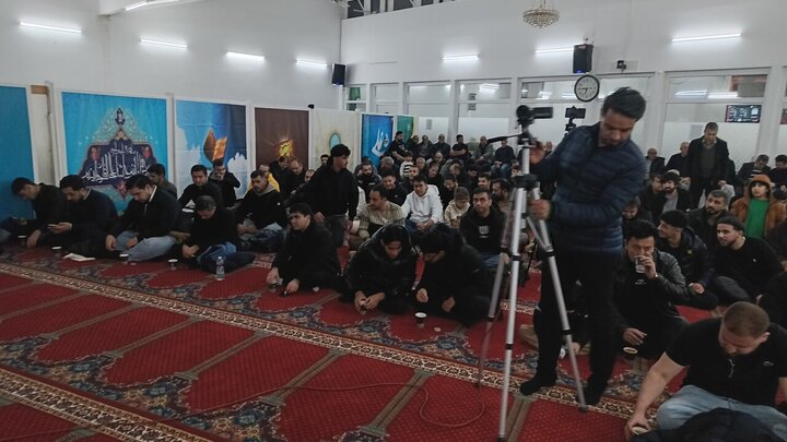 تقرير مصور/ إقامة مجلس عزاء استشهاد السيدة "فاطمة الزهراء" (ع) بمدينة فرانكفوت الألمانية